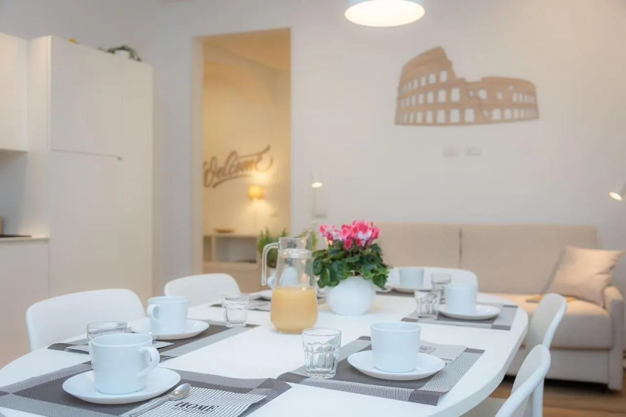 Colosseum Holidays - Three-Bedroom Apartment Rome