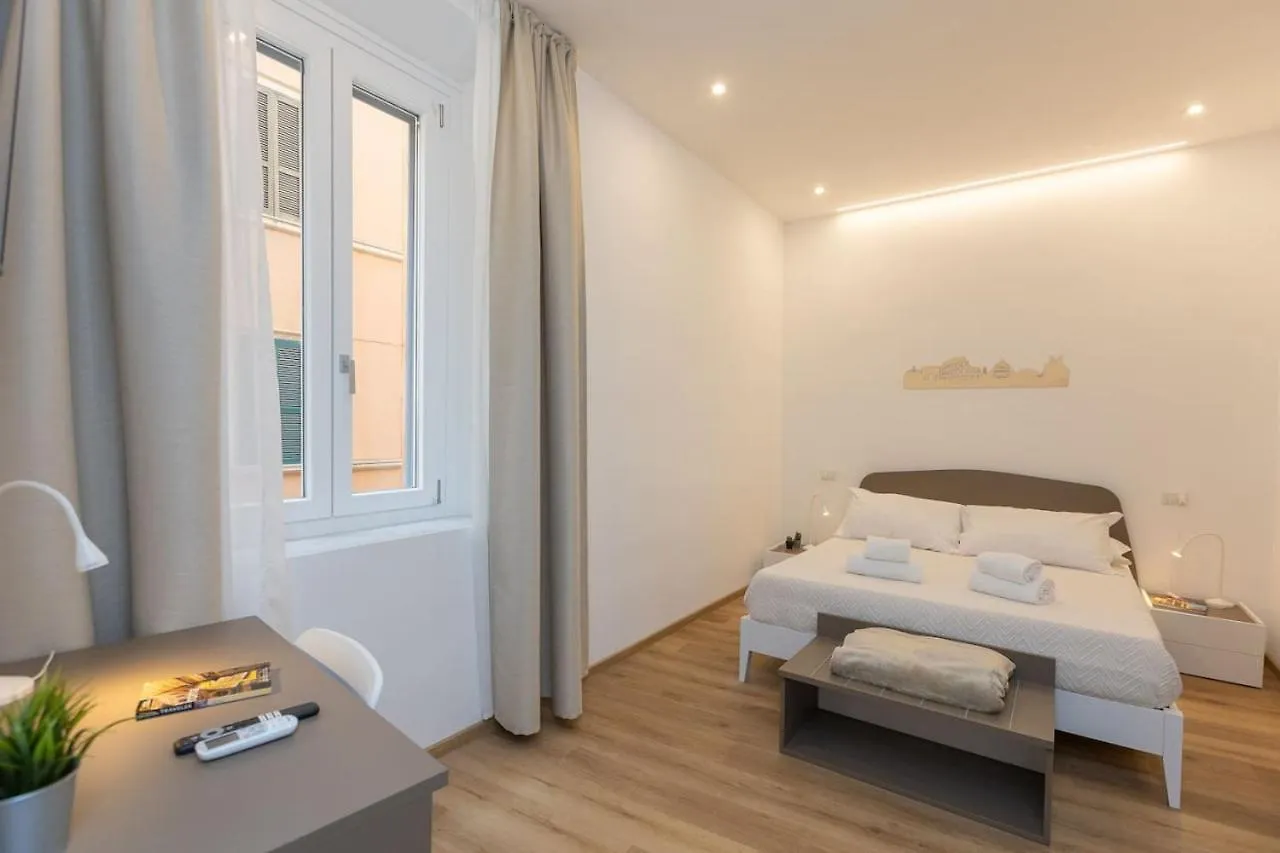 Colosseum Holidays - Three-Bedroom Apartment Rome 0*,  Italy
