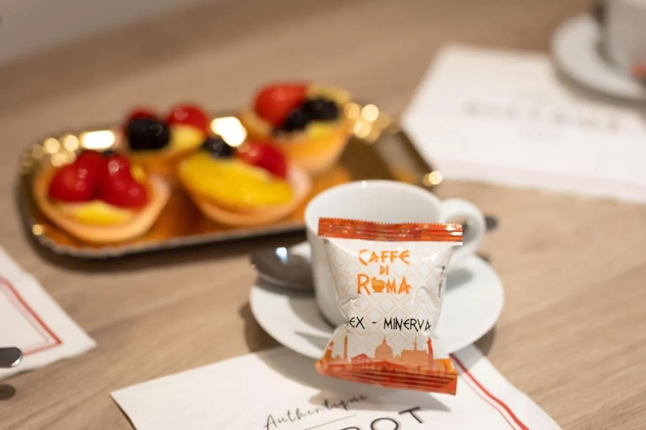 Colosseum Holidays - Three-Bedroom Apartment Rome 0*,  Italy